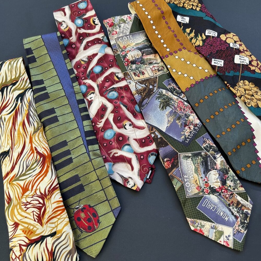 Collection of 6 Designer Vintage Neck Ties